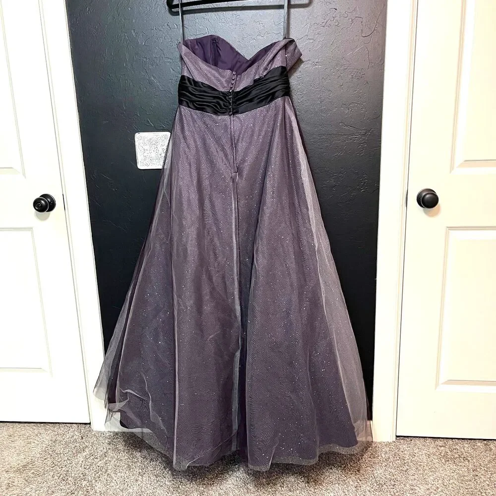 Disney Fairy Tale Weddings by Alfred Angelo – Royal Maidens Gown – Size 16 - Picture 6 of 14